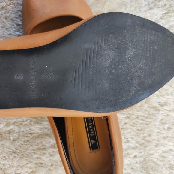 Van Heusen pumps - Picture 3 of 4